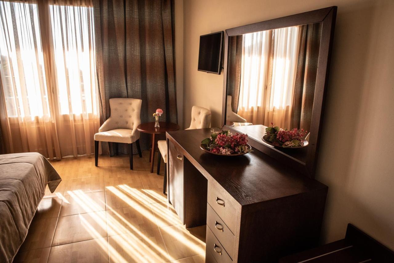 Alma Hotel Pétra Extérieur photo